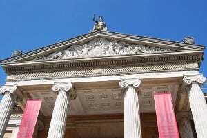 Image shows the front of the Ashmolean Museum in Oxford. 