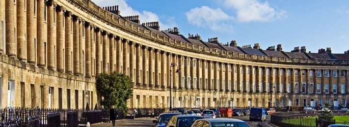 Image shows the Royal Crescent in Bath.