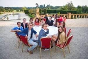 Image shows ORA students in the beautiful surroundings of Eynsham Hall. 